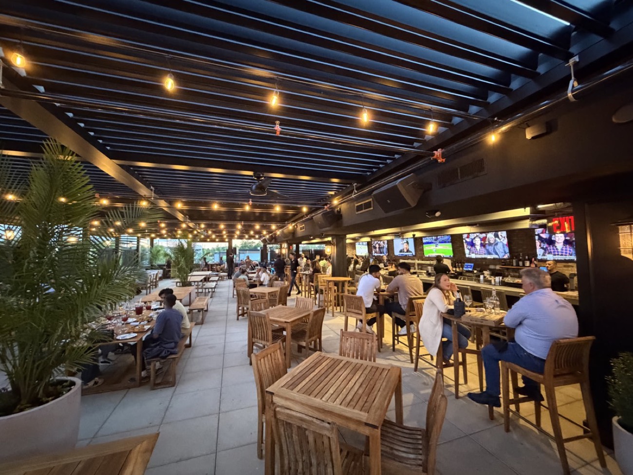 Tommy's Tavern — Edison — Restaurant pergola installation in Edison, NJ