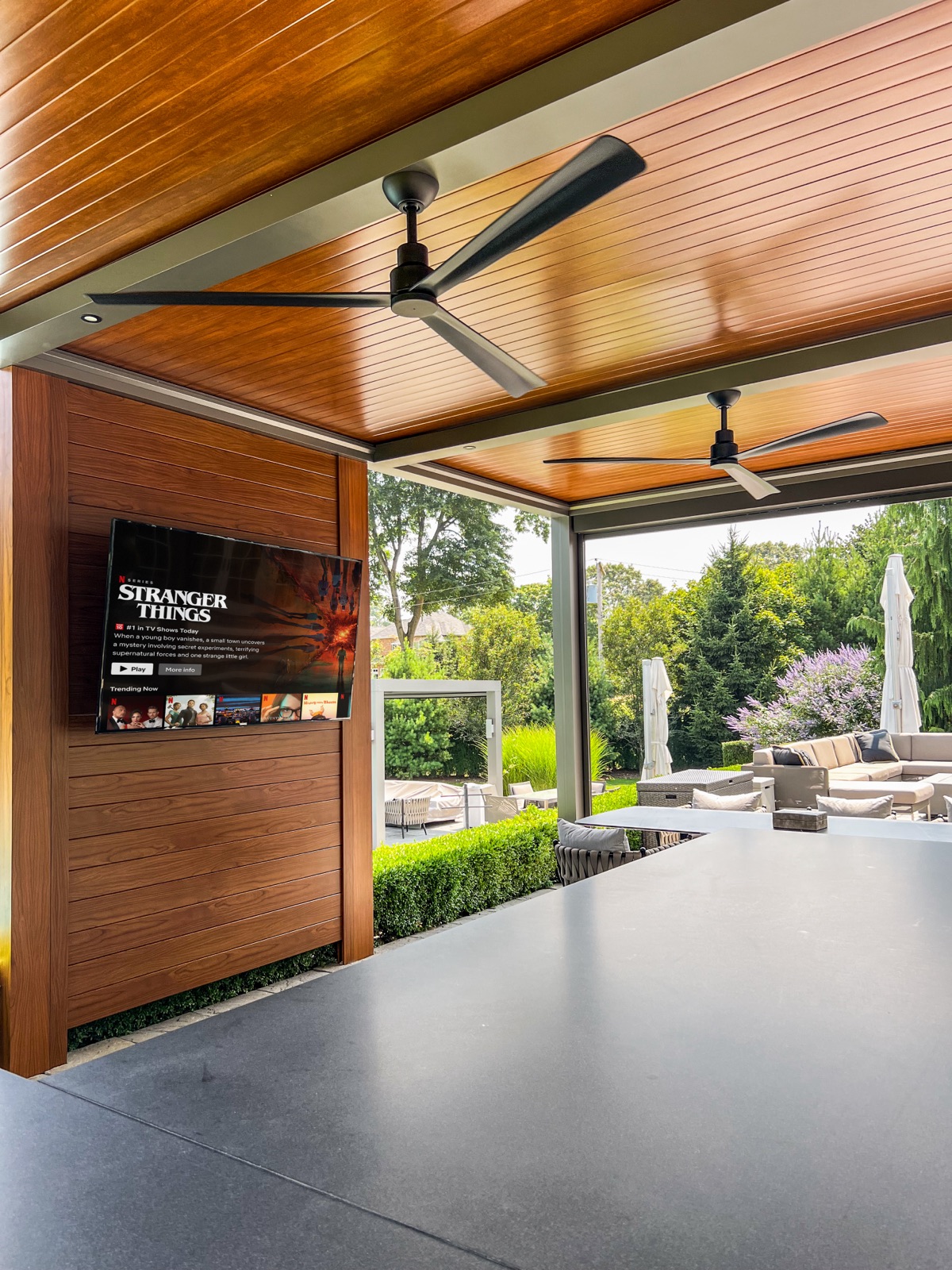 Old Westbury R-Shade pergola — column trim