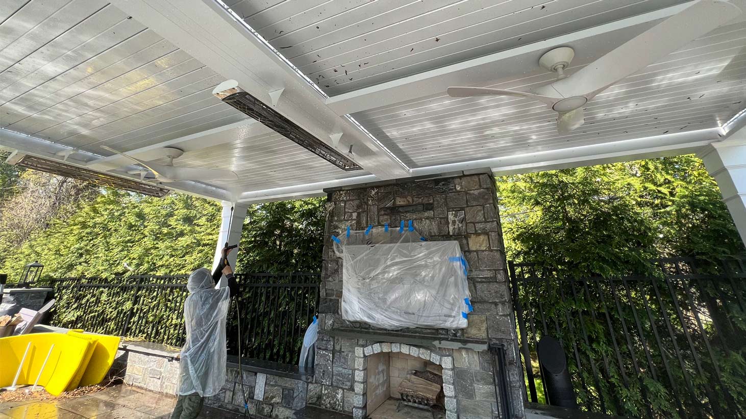 Blog Img Maintenance-Tips-For-Louvered-Roof-Blog-Image-1